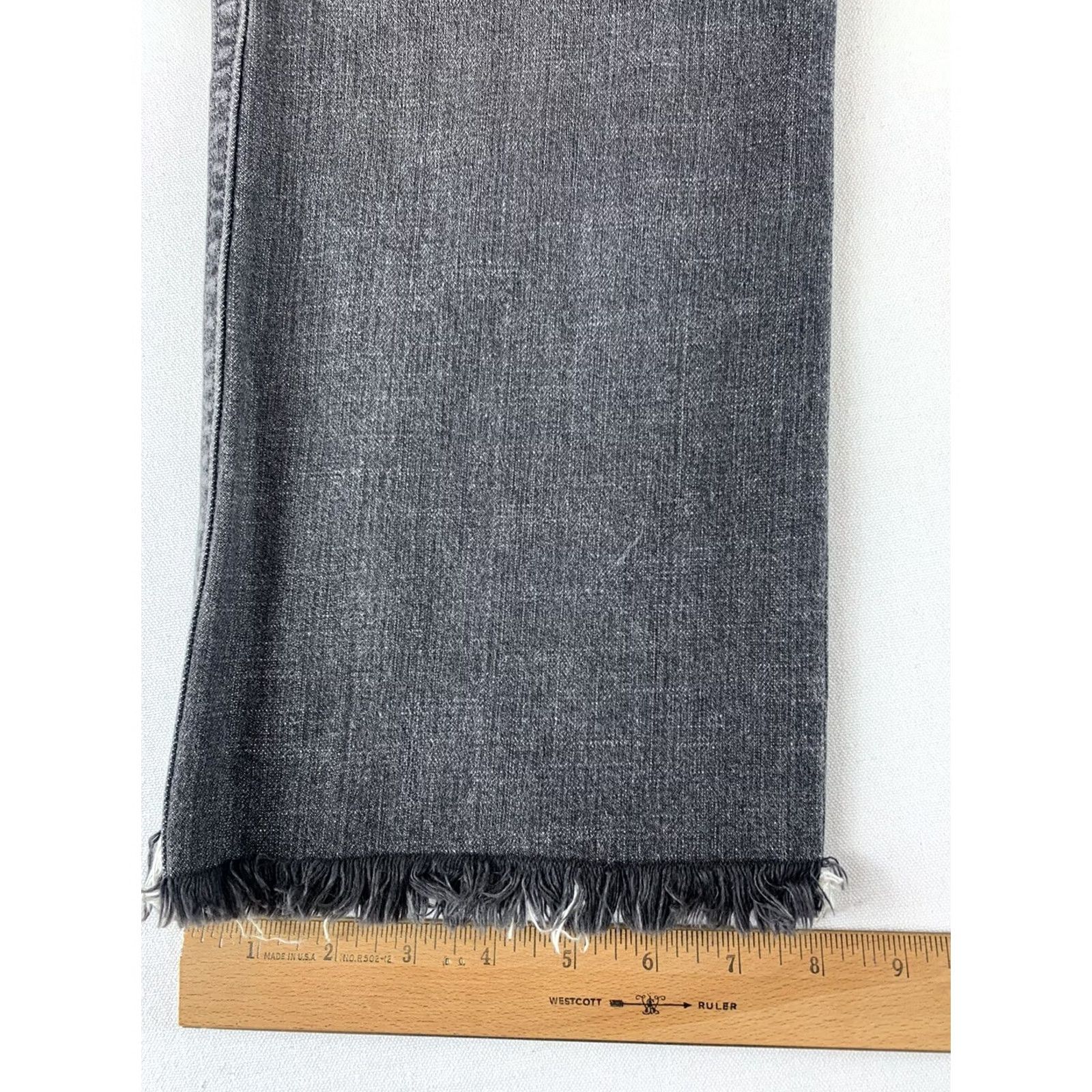 Levi's LEVIS Jeans WOMENS 7M BLACK CUT OFF Denim Size 28" / US 6 / IT 42 - 3 Thumbnail
