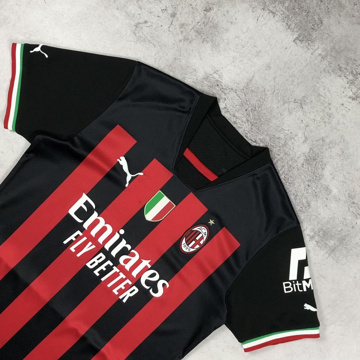 Puma AC Milan 2022-2023 Puma Home Soccer Jersey Kit Size US M / EU 48-50 / 2 - 5 Thumbnail