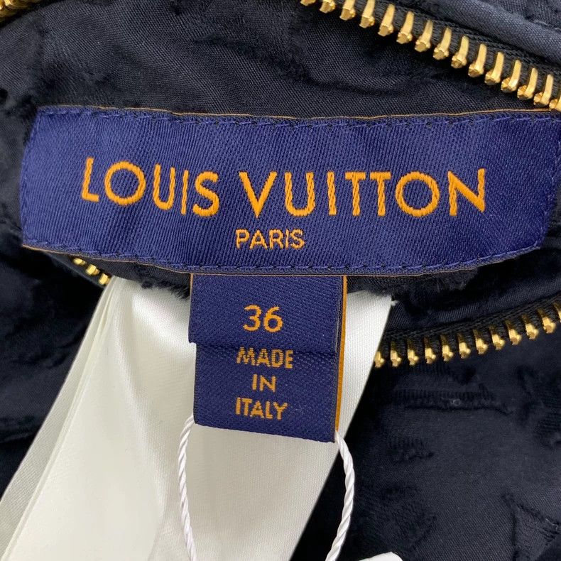 Louis Vuitton Louis Vuitton 22 color-block, full-print, reversible aviat Size XS / US 0-2 / IT 36-38 - 5 Thumbnail