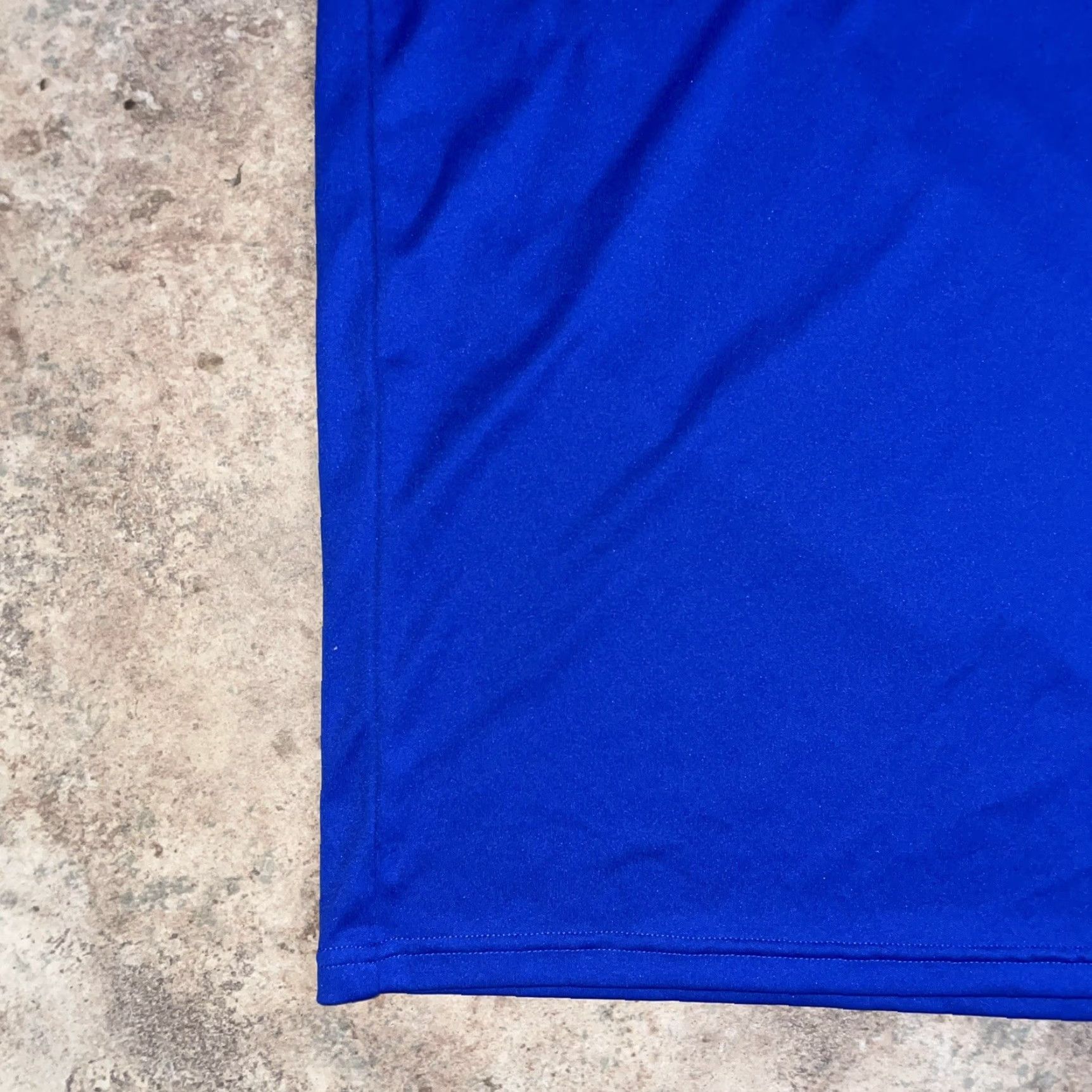 Under Armour Under Amour Blue Graphic T-Shirt Heat-gear Mens 2XL XXL Polyester Activewear Modern T-Shirt Blue Mens Heat-gear Under Armour Shirt 2XL Size US XXL / EU 58 / 5 - 3 Thumbnail