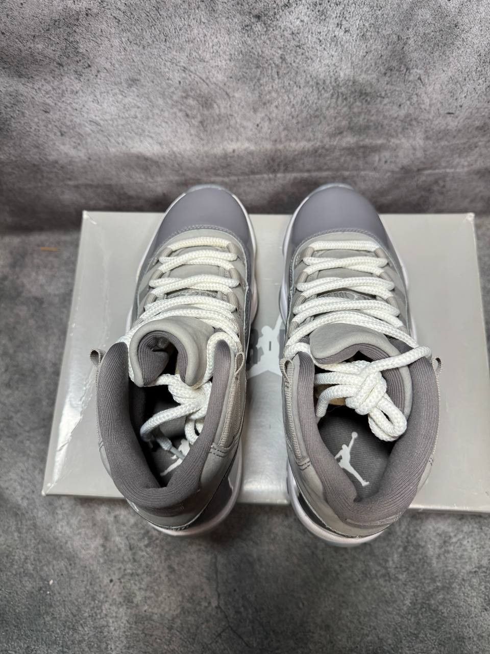 Jordan Brand Size 7 | Jordan 11 Cool Grey With Box | Pre-Owned Size US 7 / EU 40 - 3 Thumbnail