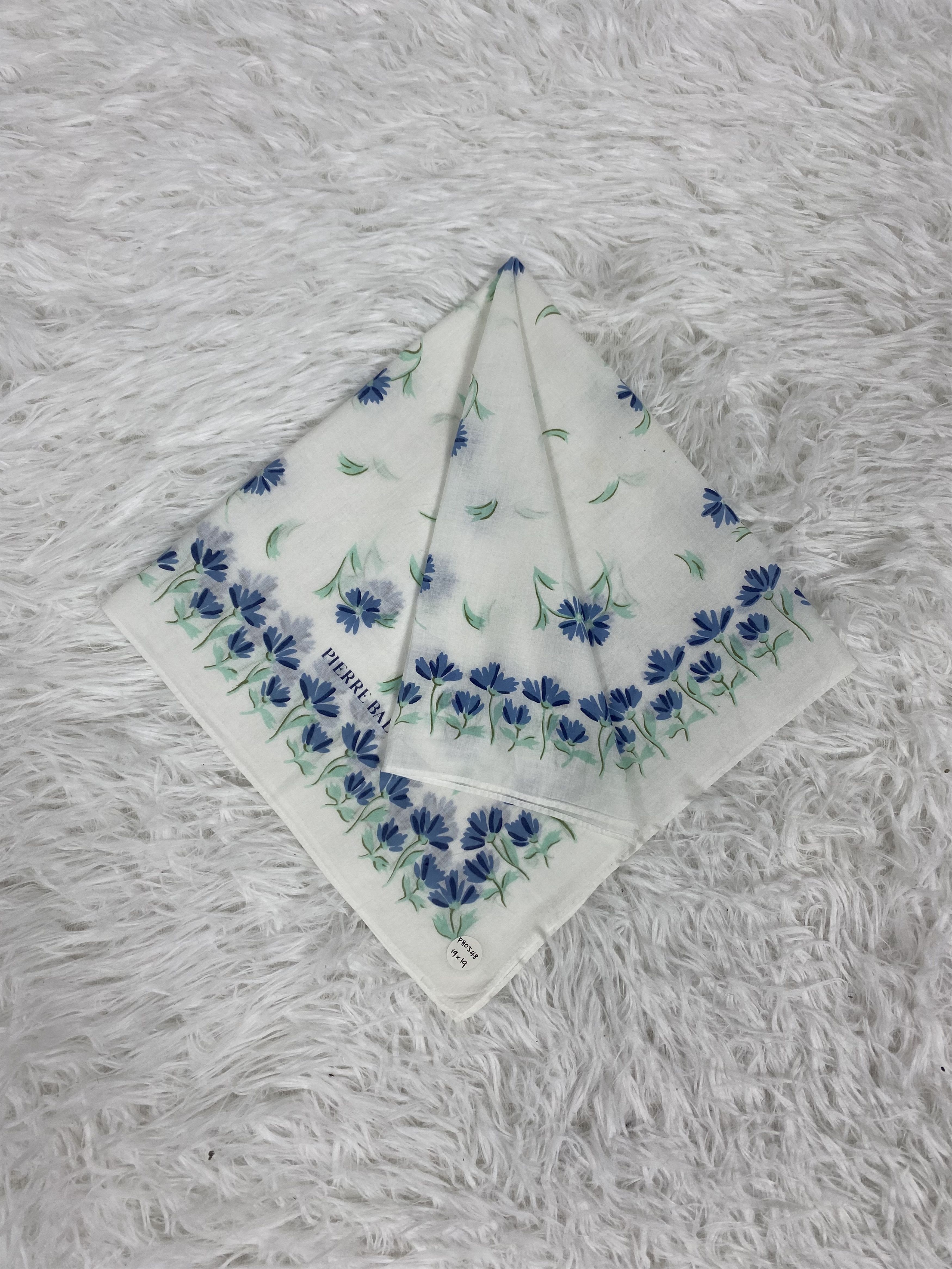 Pierre Balmain Vintage Pierre Balmain handkerchief Neckerchief PH0548 Size ONE SIZE - 1 Thumbnail