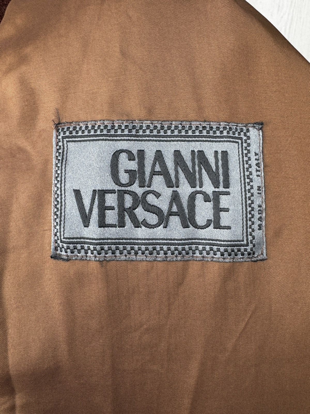Versace Gianni Versace vintage 90s asymmetrical oversized coat Size L / US 10 / IT 46 - 11 Thumbnail