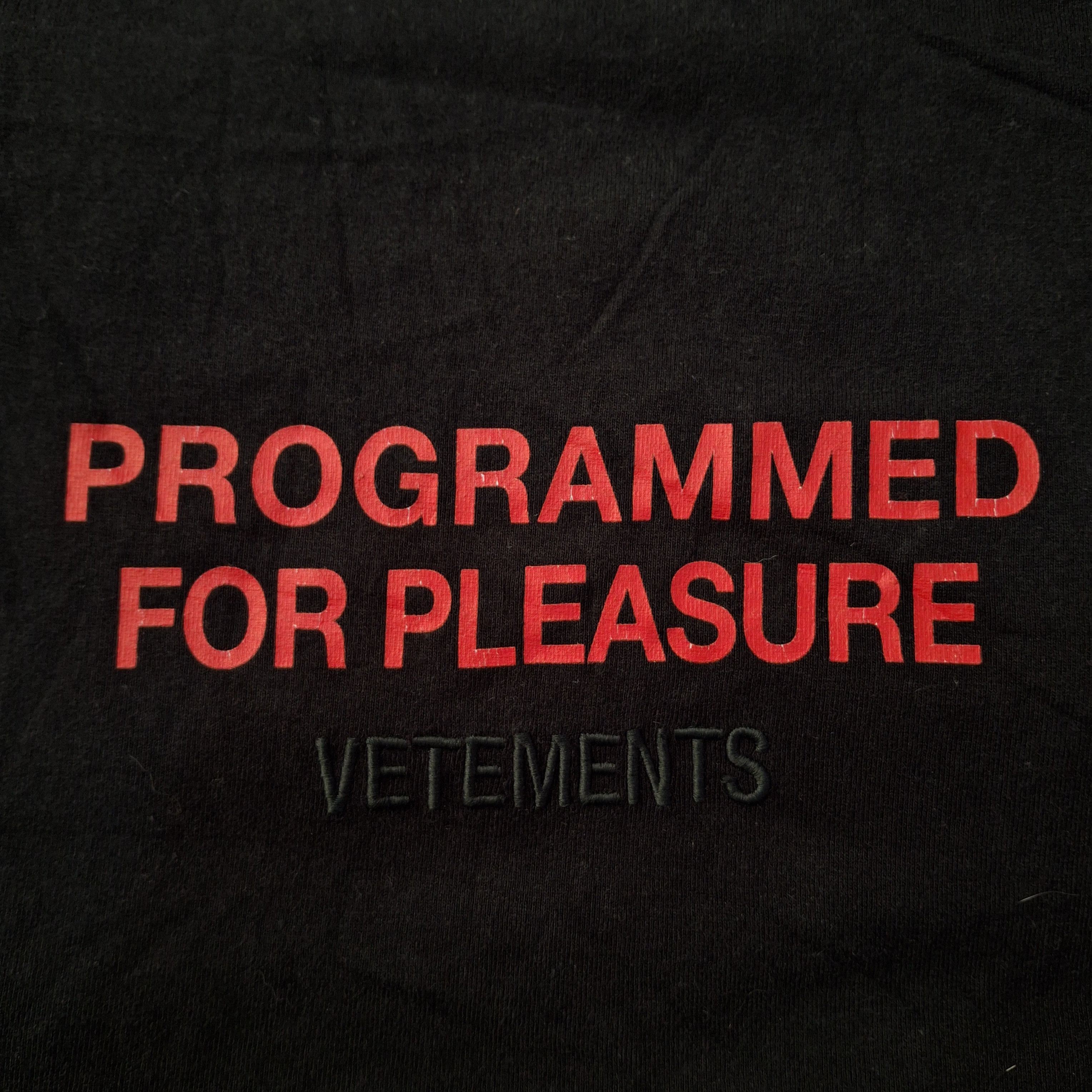 Vetements VETEMENTS PROGRAMMED FOR PLEASURE Size US M / EU 48-50 / 2 - 3 Thumbnail