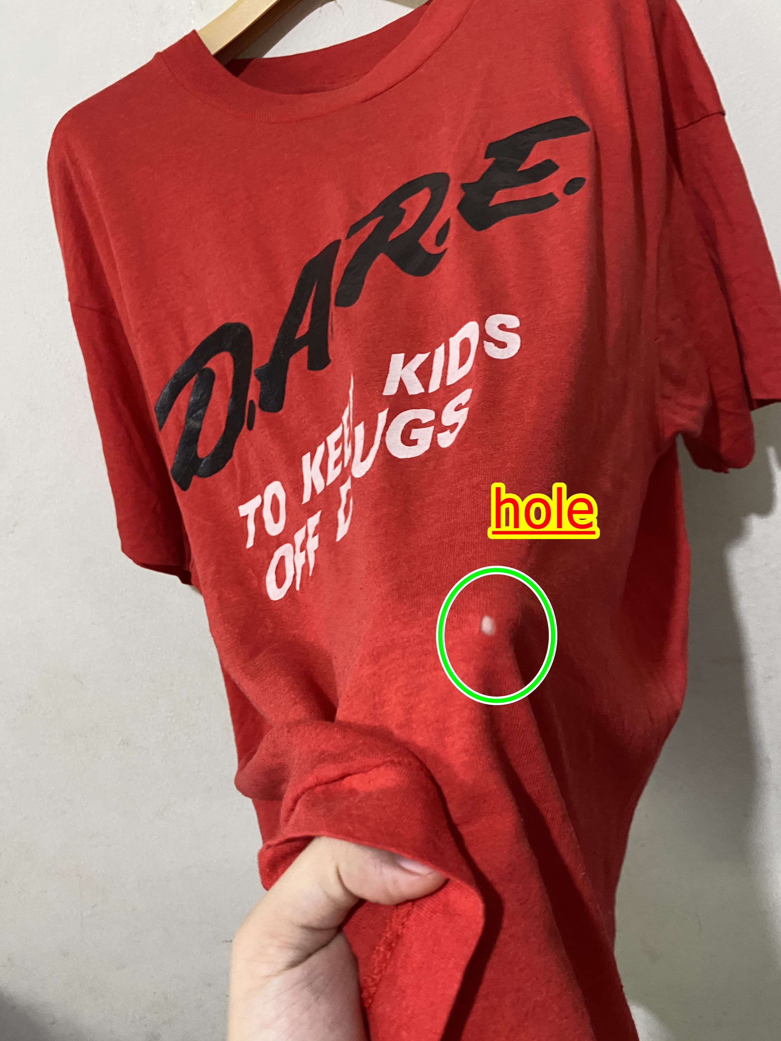 D.A.R.E × Vintage Vintage 80s DARE To Keep Kids Off Drugs Red Tee Size US L / EU 52-54 / 3 - 6 Thumbnail