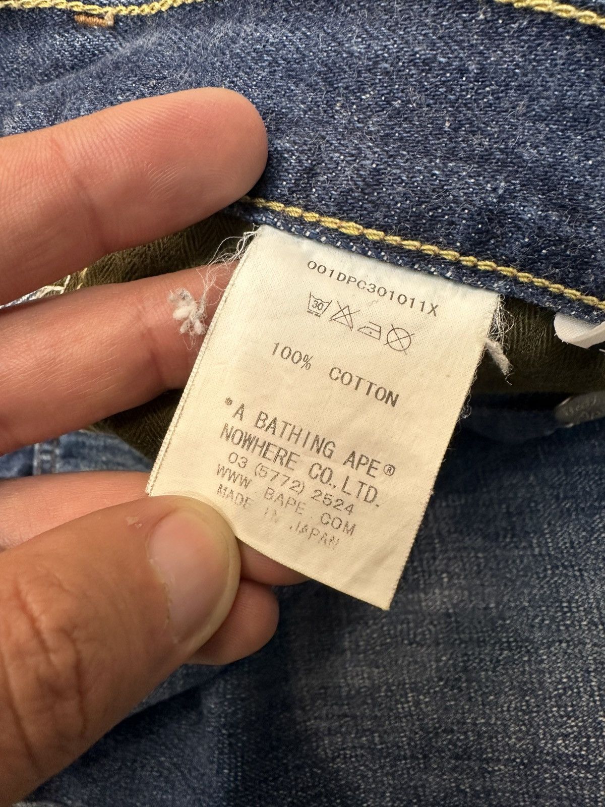 Bape A Bathing Ape (BAPE) Selvedge Denim Jeans – Ape Head Pocket Size US 32 / EU 48 - 9 Thumbnail