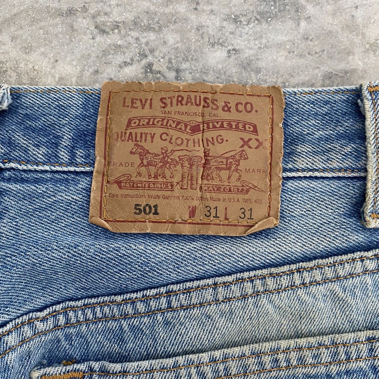 Levi's Vintage 90’s Levis 501 Faded Blue Distressed Dirty Jeans Size US 30 / EU 46 - 14 Thumbnail