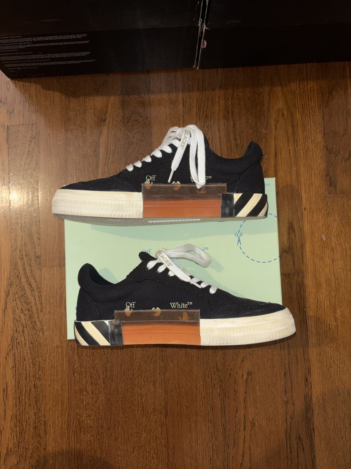 Off-White OFF-WHITE 'Canvas Low Vulcanized Sneakers' Size US 10 / IT 40 - 3 Thumbnail