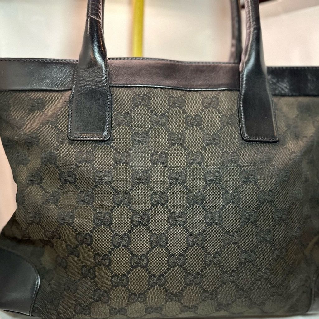 Gucci Gucci Black Tote Hand Bag with Iconic GG Design Size ONE SIZE - 1 Thumbnail