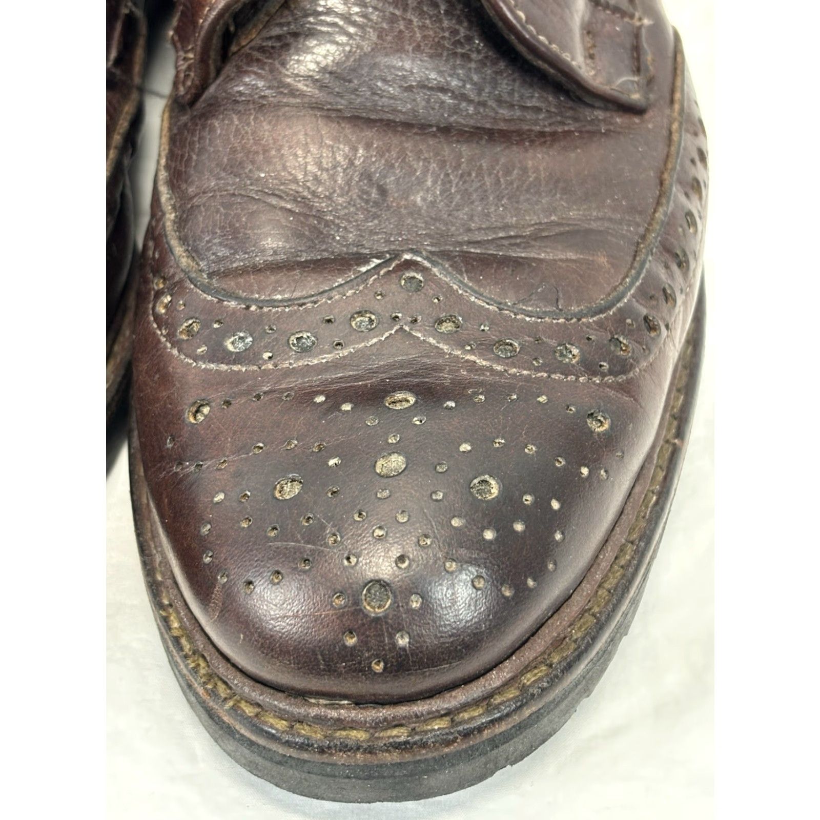 Allen Edmonds Allen Edmonds Long Branch Brown Wingtip Ankle Boots USA 9 D Leather Vibram Lug Sole Broguing Closed Lace Up Men Boots Size US 9 / EU 42 - 5 Thumbnail