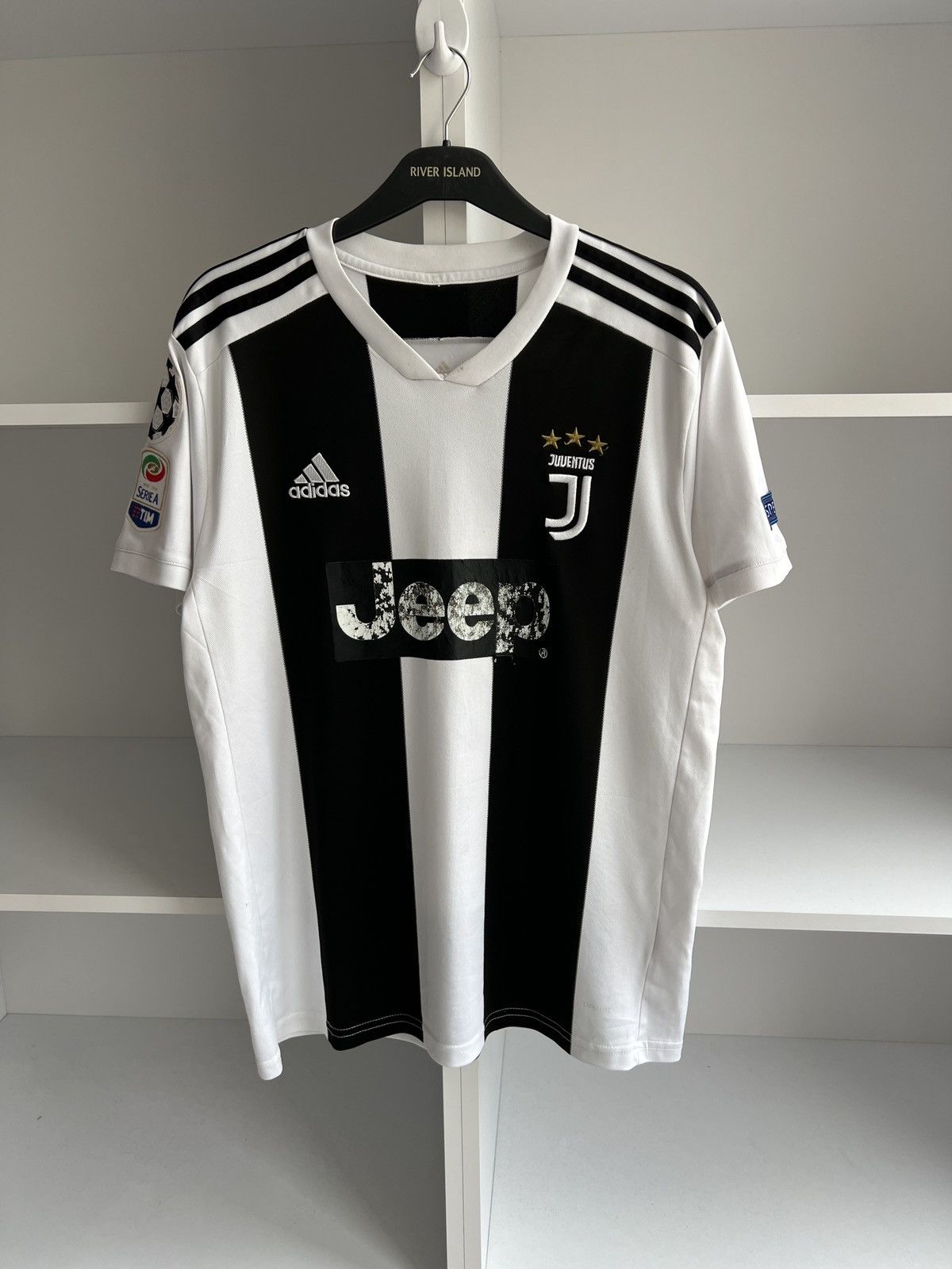 Adidas × Vintage Adidas Juventus Ronaldo 7 2018-19 Home Kit Soccer Jersey Size US XL / EU 56 / 4 - 5 Thumbnail