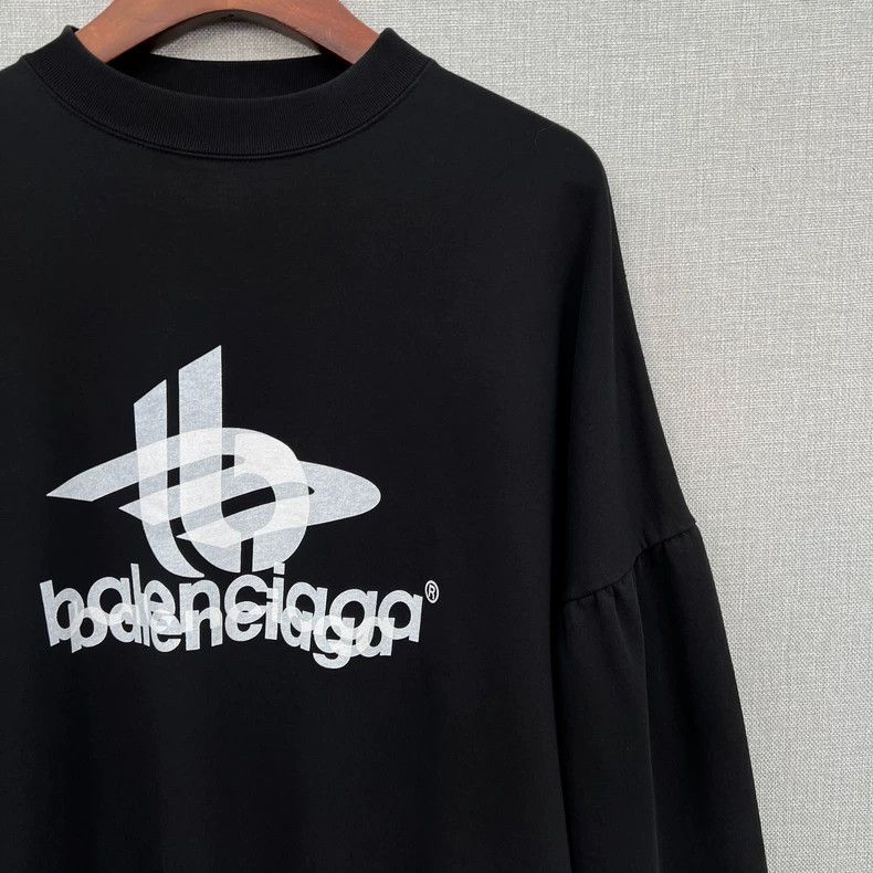 Balenciaga Balenciaga Black overlapping 3B phantom logo sweatshirt Size US M / EU 48-50 / 2 - 3 Thumbnail