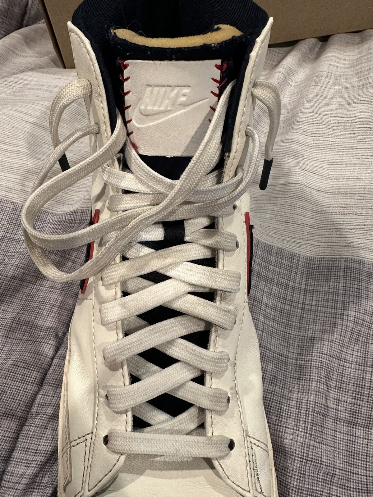 Nike Nike Blazer ‘77 Vintage: City Pride Chicago Size US 10 / EU 43 - 7 Thumbnail