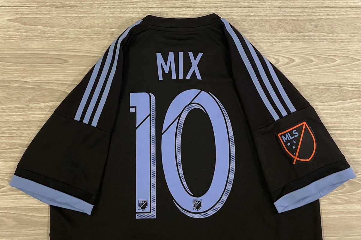 Adidas Adidas New York City Mix Diskerud #10 Jersey Men’s Medium Size US M / EU 48-50 / 2 - 8 Thumbnail