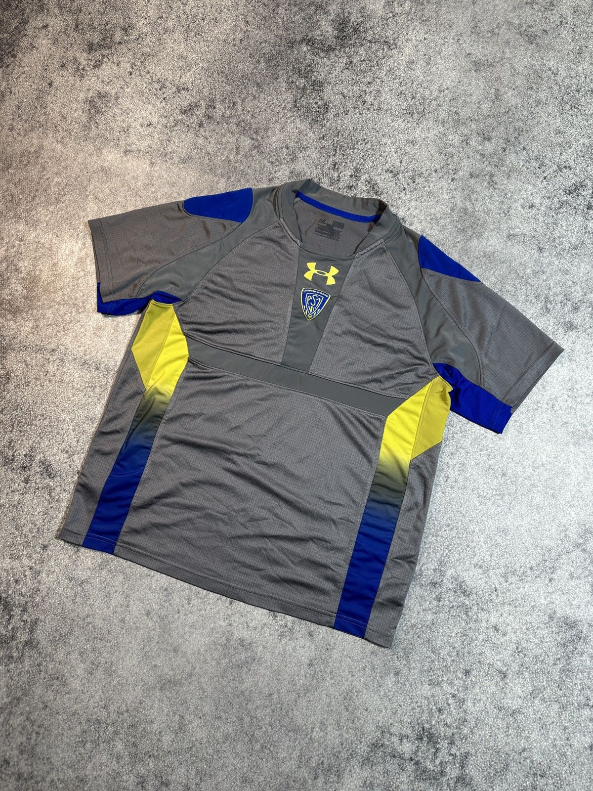 Under Armour × Vintage Under Armour Clermont Auvergne Rugby Jersey Streetwear Rare Size US M / EU 48-50 / 2 - 1 Thumbnail