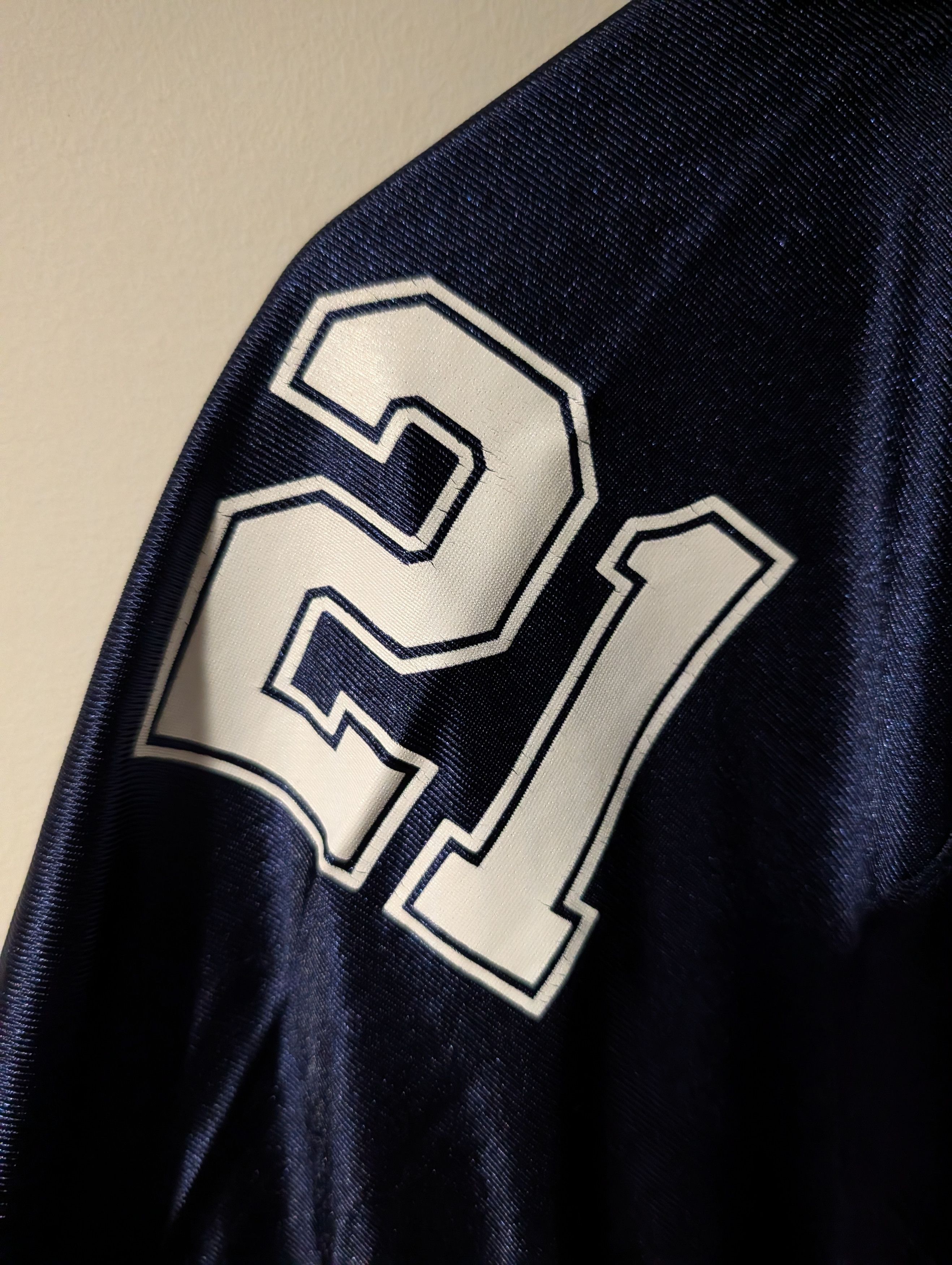 NFL Vintage Dallas Cowboys Julius. Jones NFL Football Jersey Size US XXL / EU 58 / 5 - 4 Thumbnail