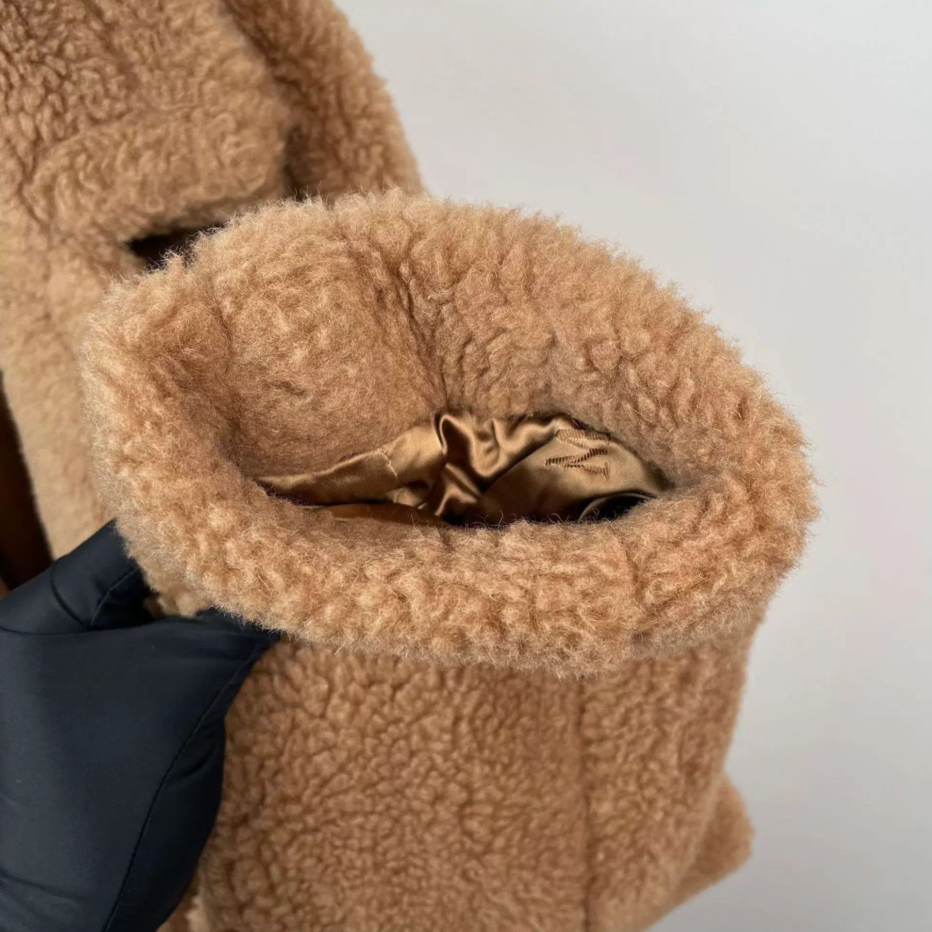 Max Mara Maxmara Teddy Coat Brown L A Grade Size L / US 10 / IT 46 - 8 Thumbnail