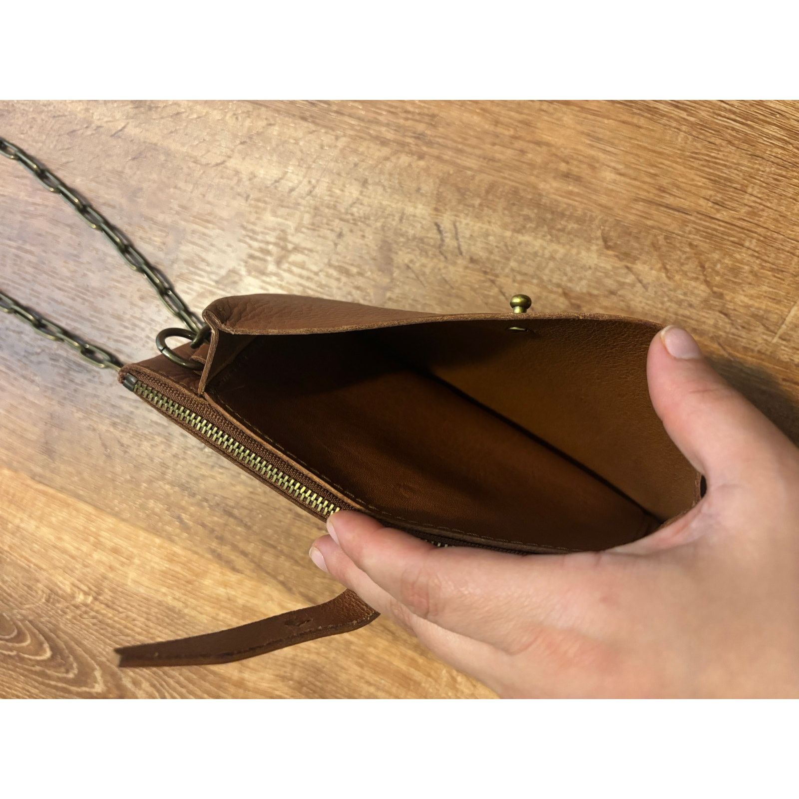 Madewell NWOT Madewell The Transport Accordion Leather Crossbody Size ONE SIZE - 7 Thumbnail