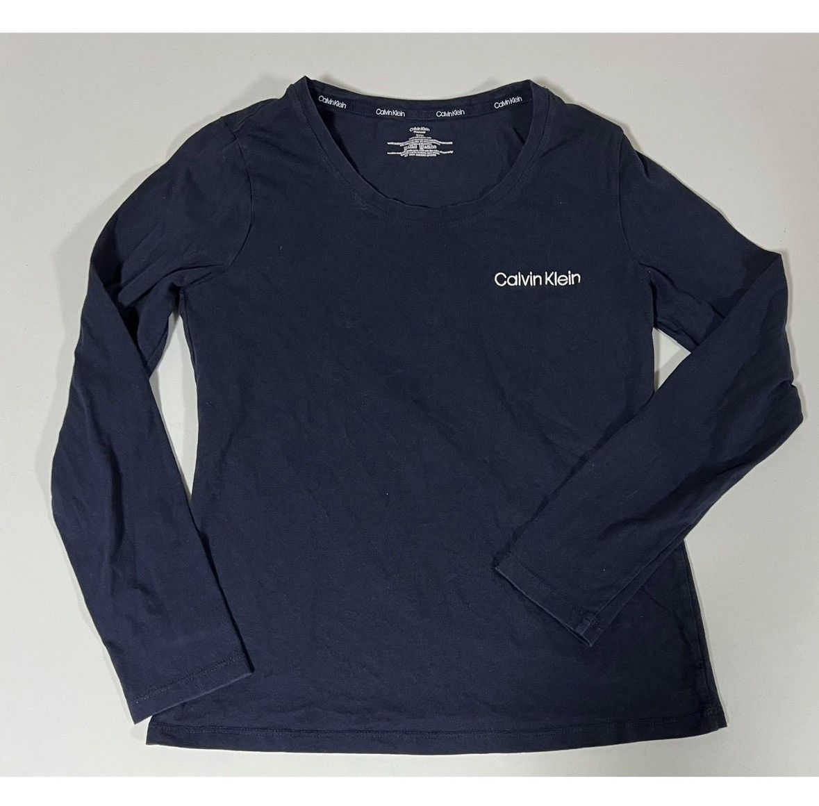 Calvin Klein Calvin Klein Navy Blue Logo Crewneck Shirt Top Tee Size S 🤍💙 Size US S / EU 44-46 / 1 - 1 Thumbnail