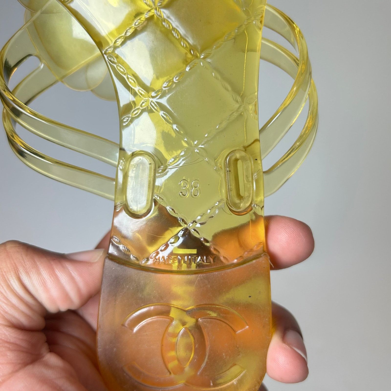 Chanel Chanel Yellow Camellia CC Jelly Sandals Size 38 Size US 7.5 / IT 37.5 - 6 Thumbnail