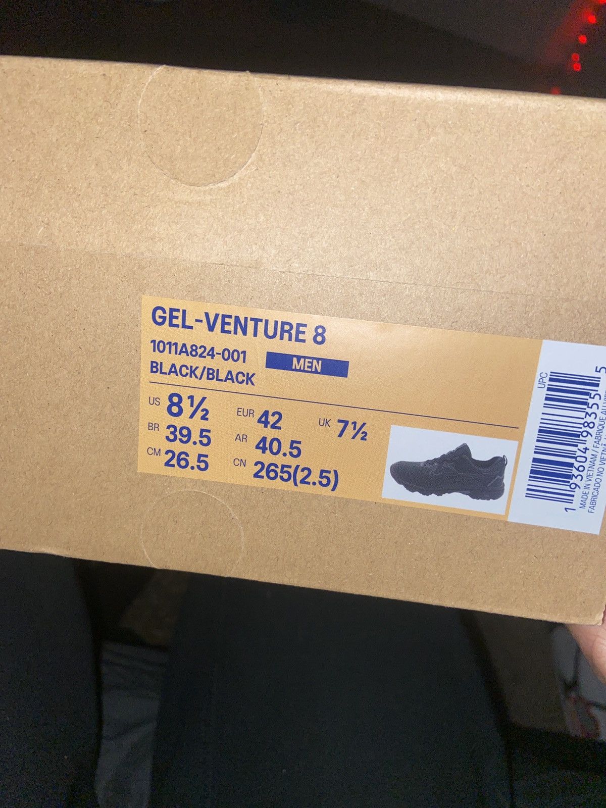 Asics All black ASICS Gel Venture 8 Size US 8.5 / EU 41-42 - 5 Thumbnail