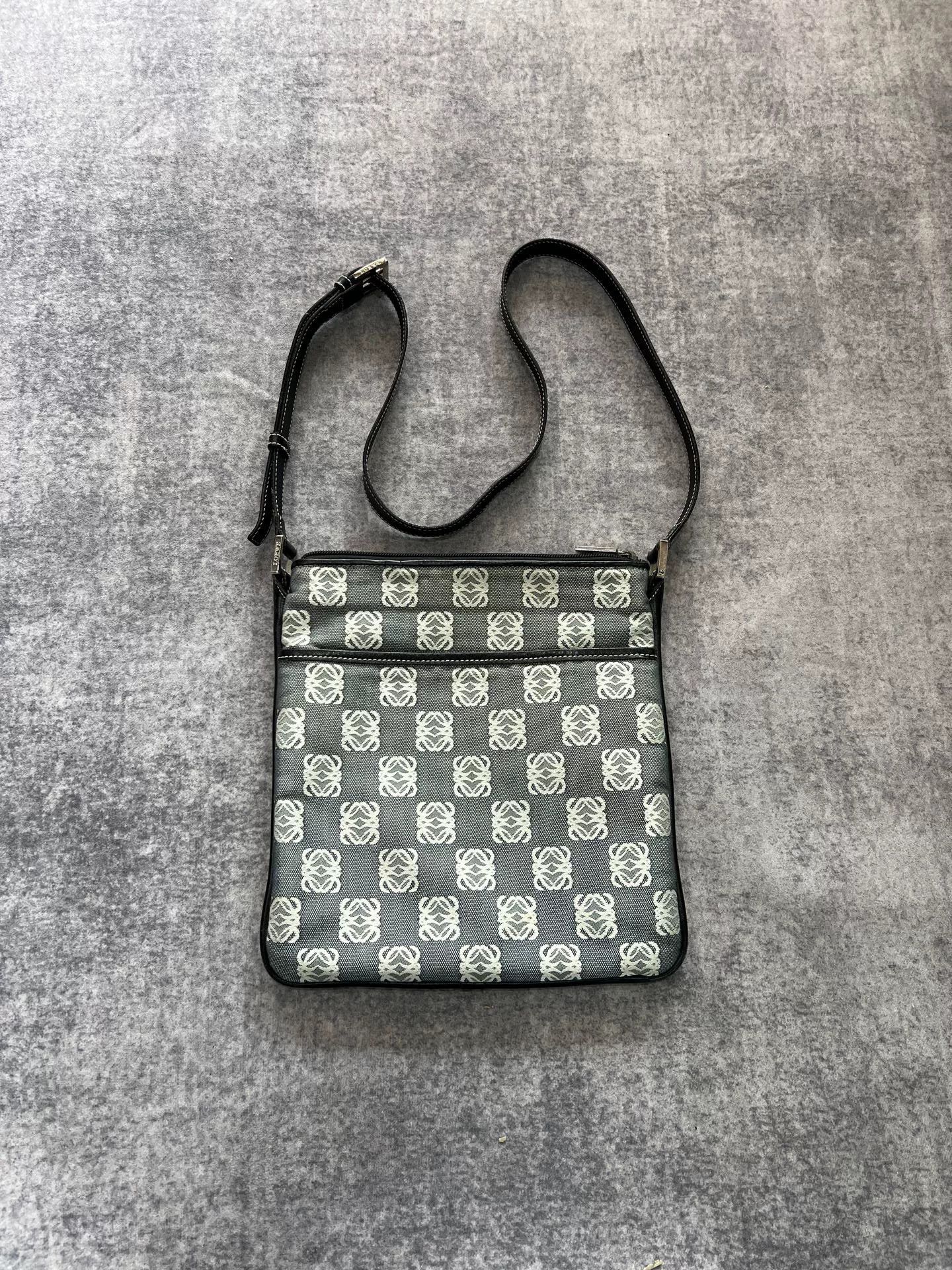 Loewe Loewe All-Over Print Messenger Bag Size ONE SIZE - 1 Thumbnail