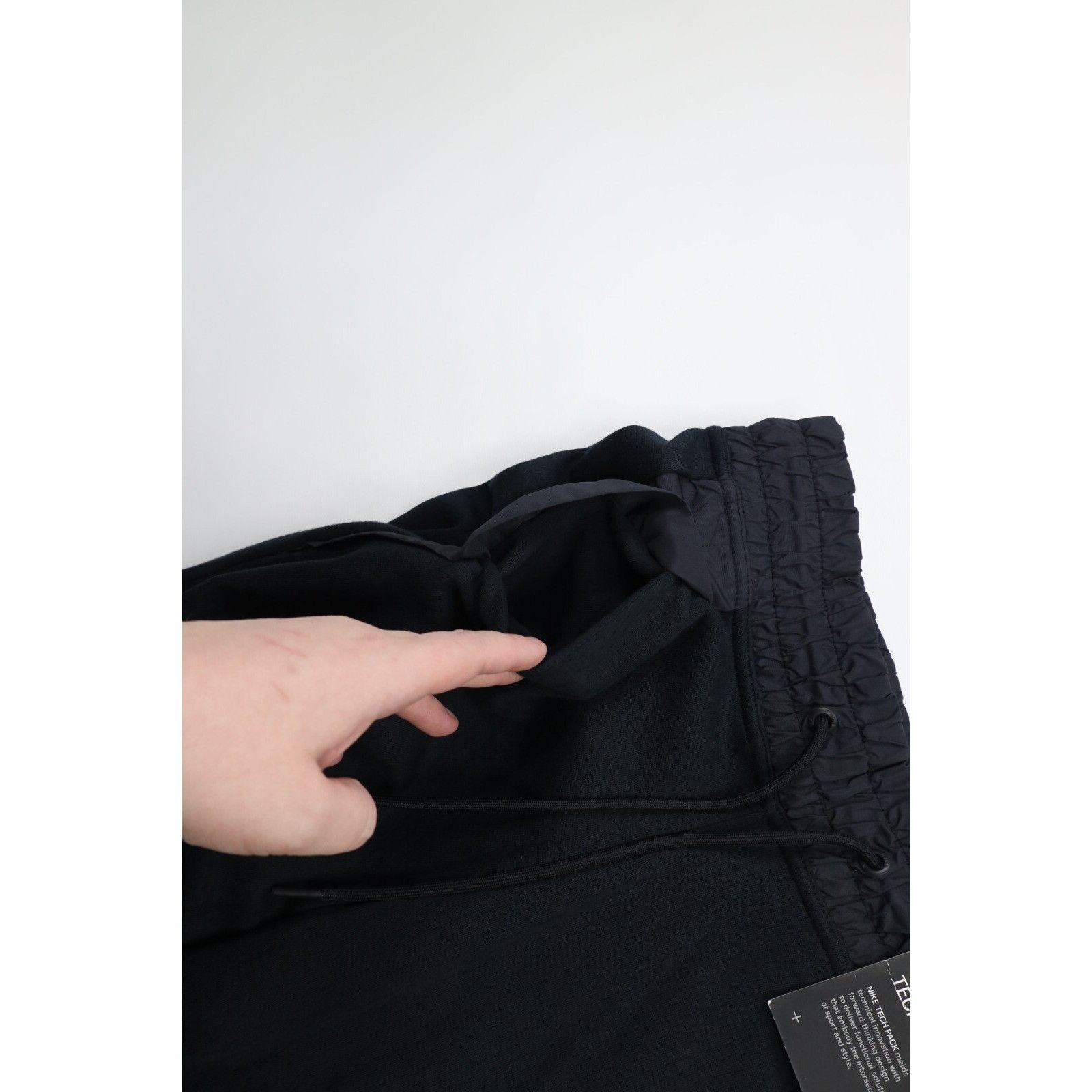 Nike New Nike Tech Fleece Womens Size XS Spell Out Cropped Sweatp Size 26" / US 2 / IT 38 - 6 Thumbnail