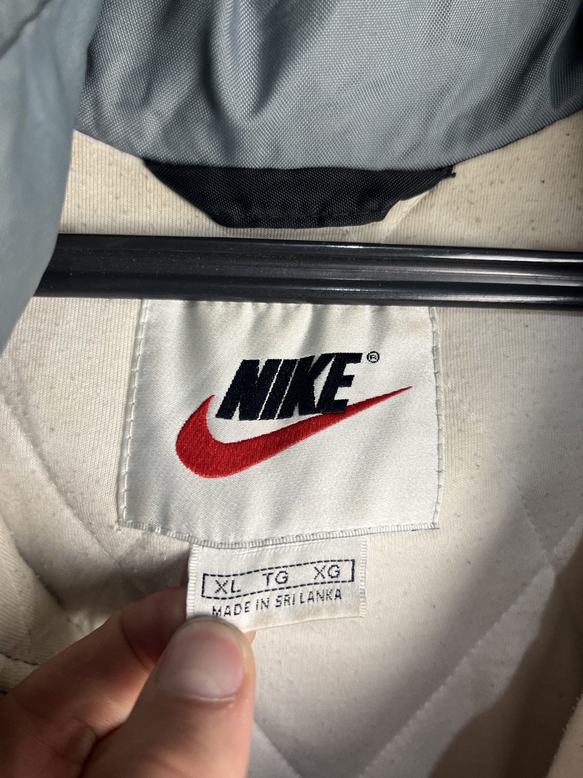 Nike Nike Vintage big swoosh logo Jacket Size US XL / EU 56 / 4 - 8 Thumbnail