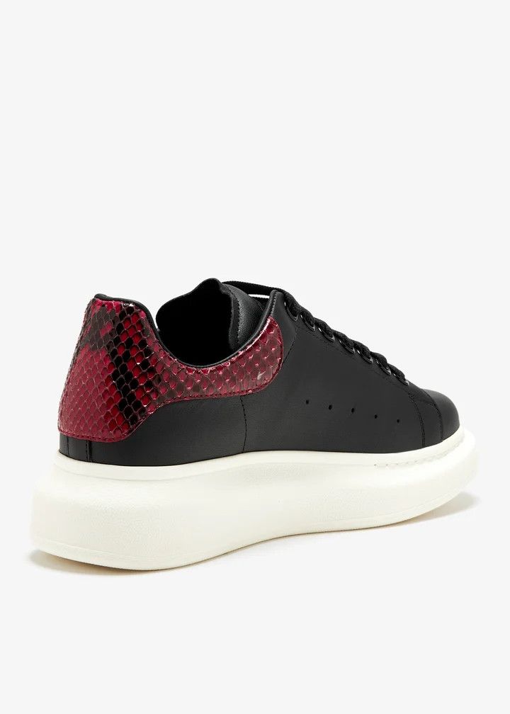 Alexander McQueen o1w1db10925 Oversized Sneaker in Black/White Size US 9.5 / IT 39.5 - 2 Thumbnail