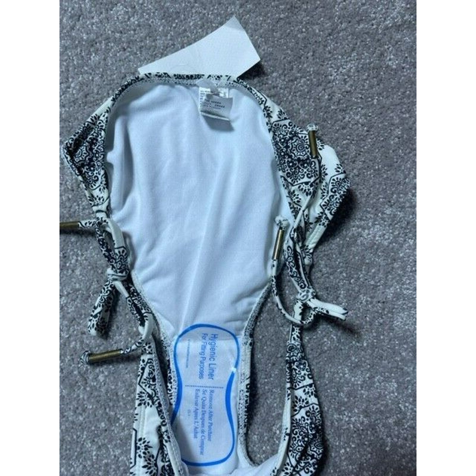 Other Ella Moss Bikini Womens M Floral Medallion Swim Bottom Size M / US 6-8 / IT 42-44 - 3 Thumbnail