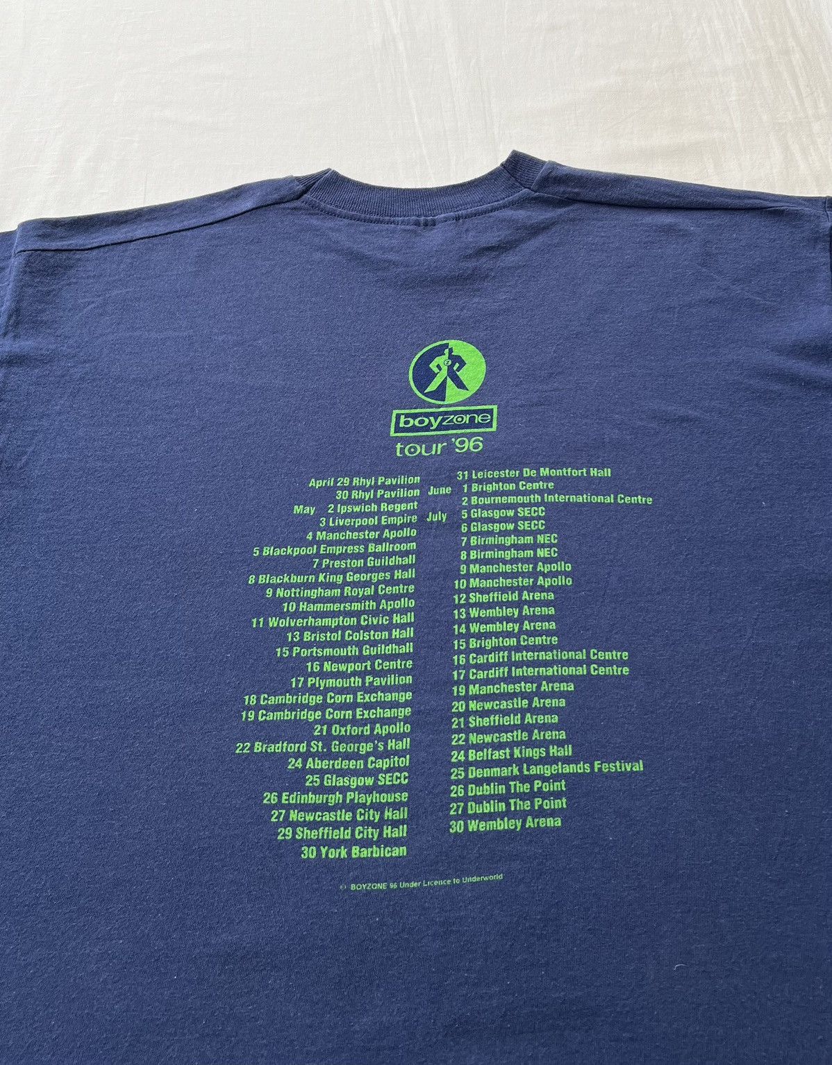 Band Tees Vintage 1996 Boyzone Tour 96 Pop Band Navy T-shirt Size US L / EU 52-54 / 3 - 13 Thumbnail