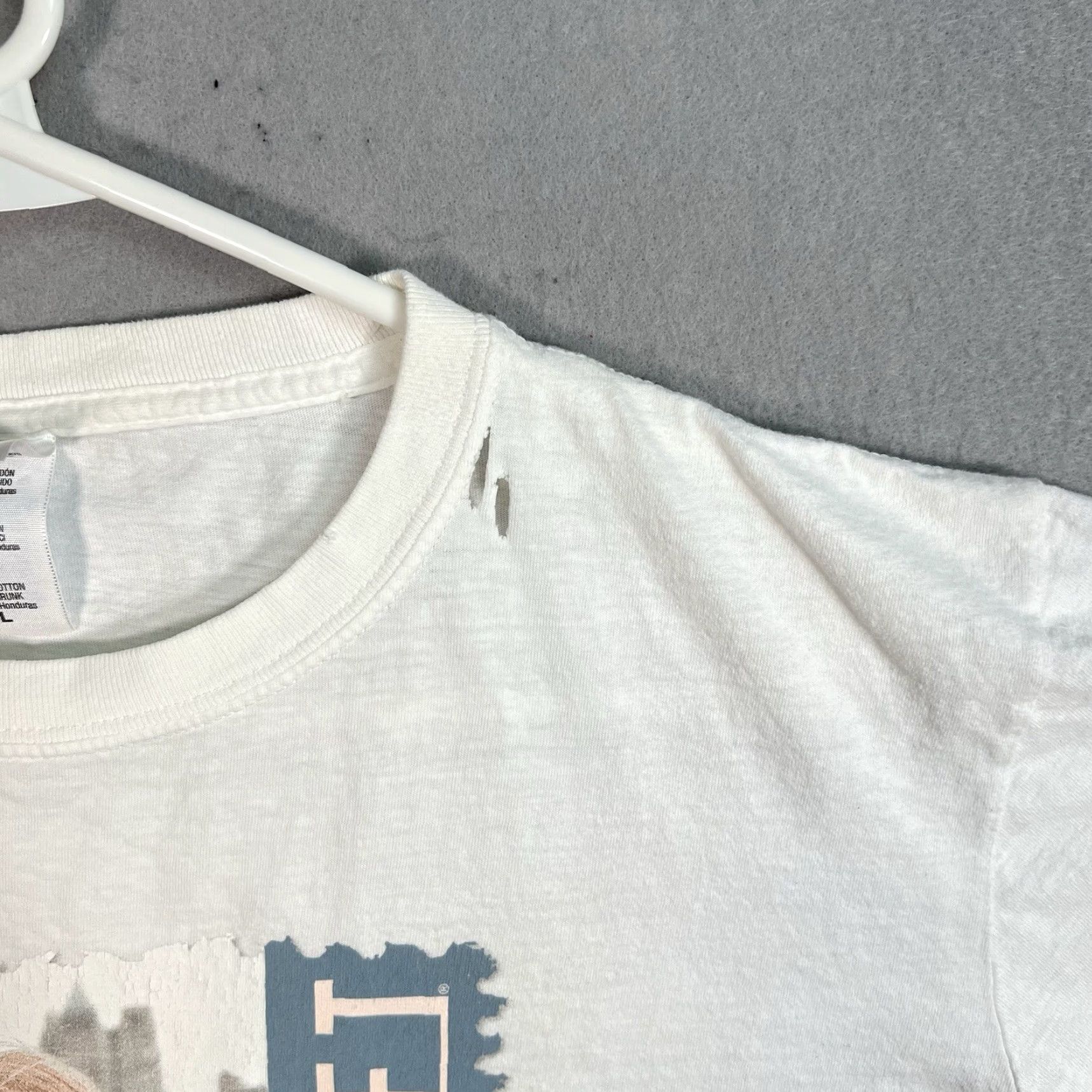 Gildan VINTAGE Taylor Swift Eras Tour T-Shirt Women Large White Concert Merch, 2020s Size L / US 10 / IT 46 - 7 Thumbnail