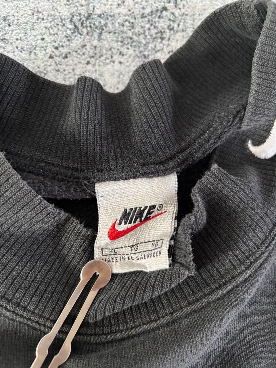 Nike Nike Sweatshirt Size XL Black Crewneck Big Logo Vintage Size US XL / EU 56 / 4 - 8 Thumbnail