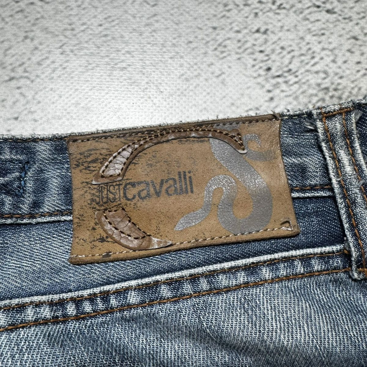 Just Cavalli just cavalli flared distressed jeans with big logo archive Size 29" - 4 Thumbnail