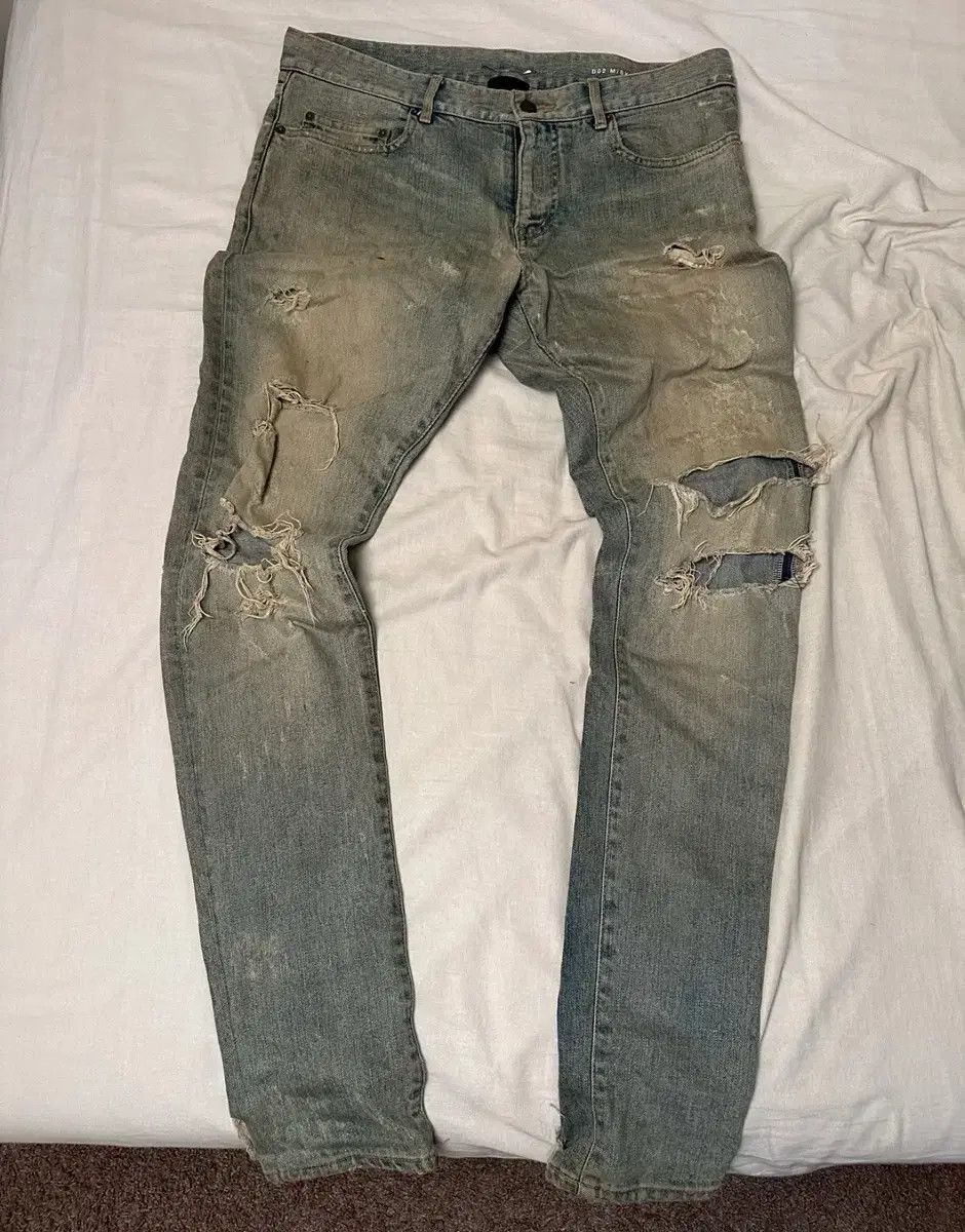 Saint Laurent Paris Saint Laurent Distressed Blue Jeans Size US 33 - 1 Thumbnail