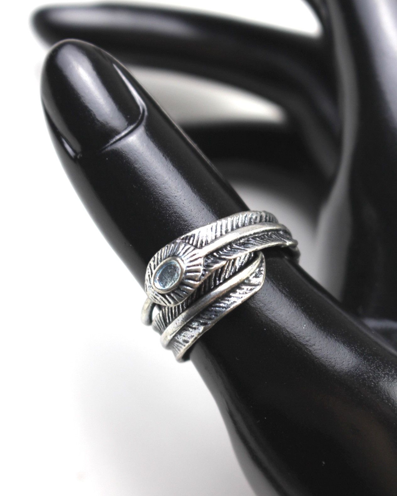 Native 2000S JAPANESE MADE ETERNAL FEATHER WRAP RING Size ONE SIZE - 3 Thumbnail