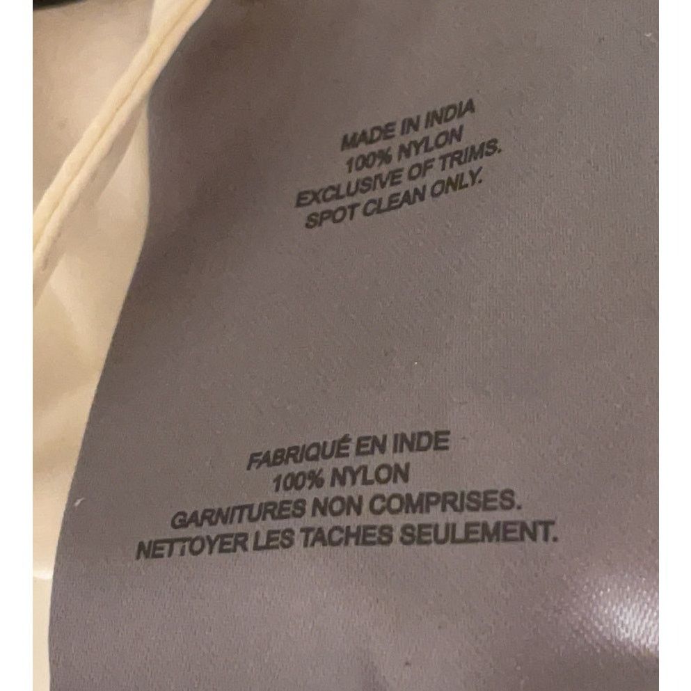 Moose Knuckles Moose Knuckles Parliament Bucket Hat White/Plaster OS - NWT Size ONE SIZE - 7 Thumbnail