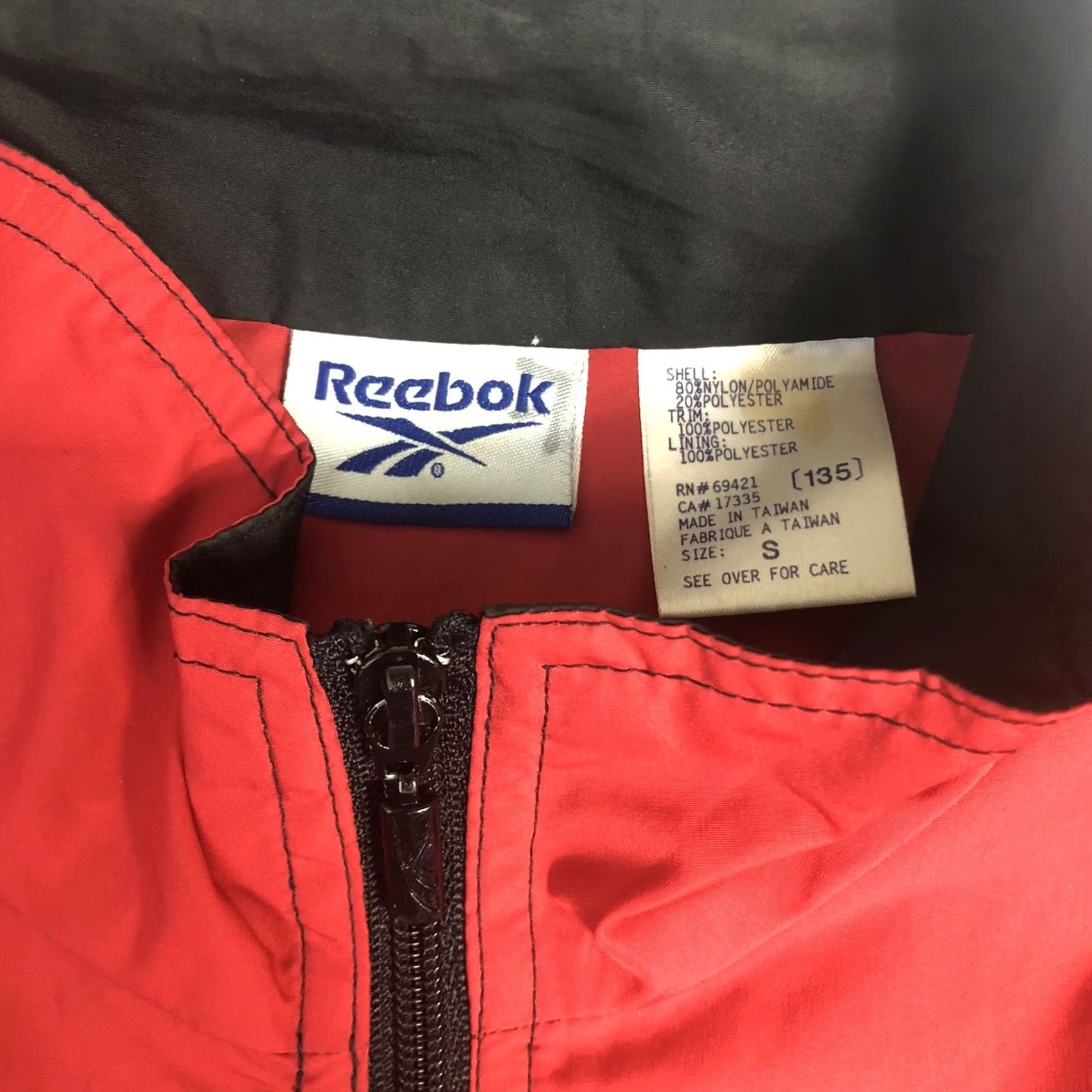 Reebok Vintage 90s Reebok Windbreaker Red Black Gray S Mens Jacket Size US S / EU 44-46 / 1 - 4 Thumbnail