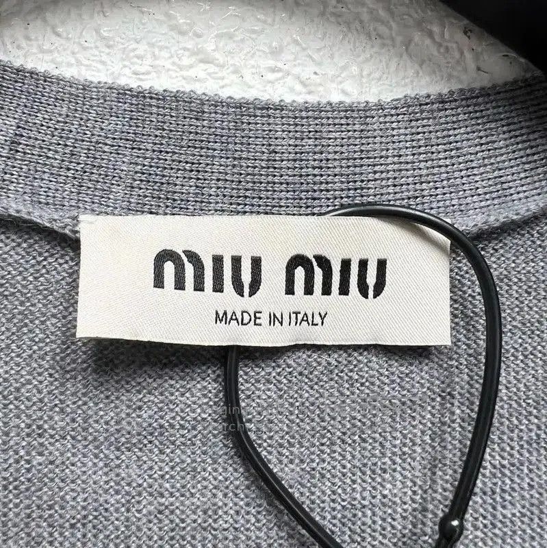 Miu Miu Miu Miu Gray Wool Sleeveless Cardigan . Size XXS / US 00 / IT 34 - 4 Thumbnail