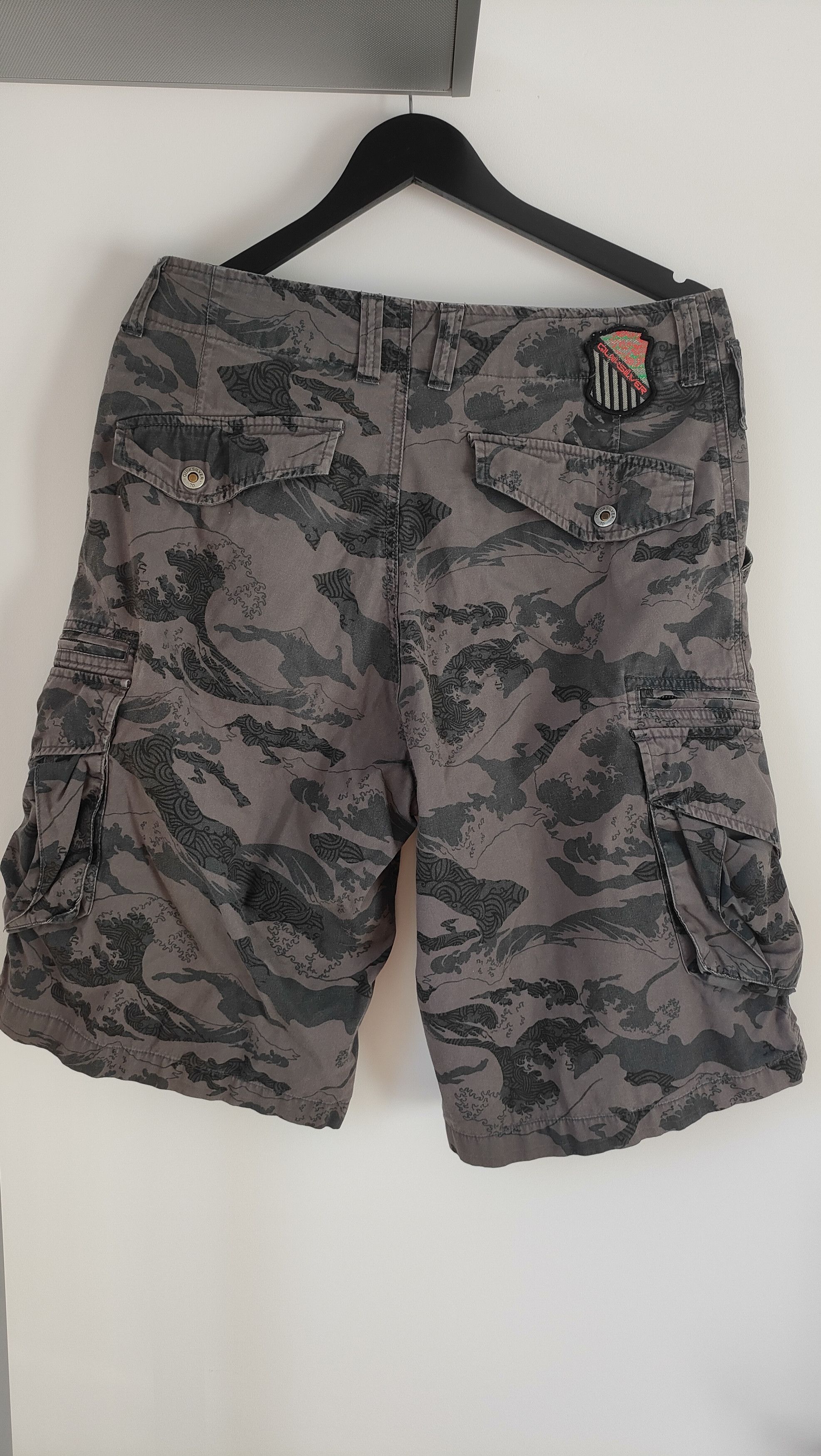 Maharishi 2000s Quiksilver x Maharishi 'Wave DPM' cargo shorts Size US 30 / EU 46 - 2 Thumbnail