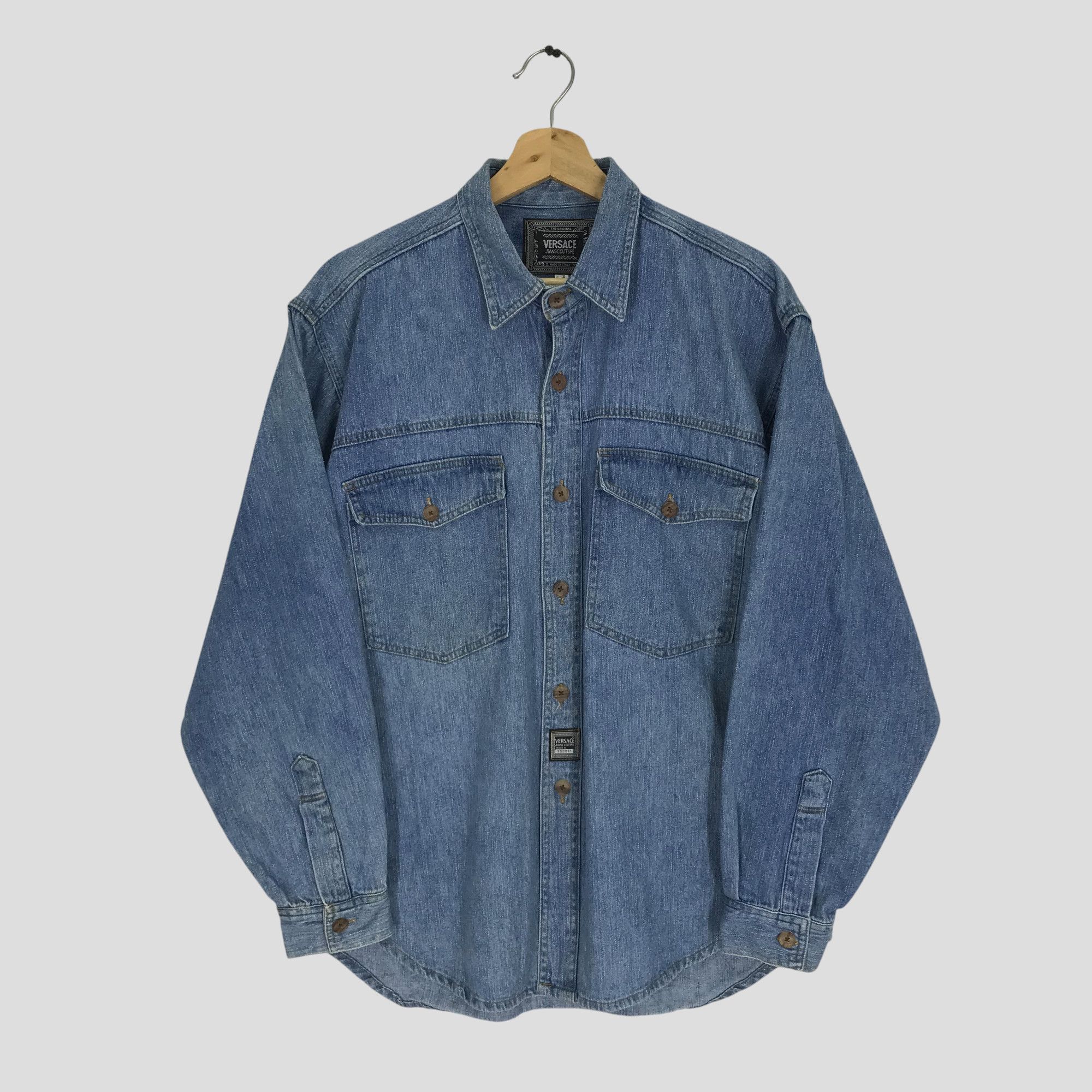 Versace Jeans Couture × Vintage Vintage 90's Versace Jeans Couture Denim Jeans Shirt Size US M / EU 48-50 / 2 - 1 Thumbnail