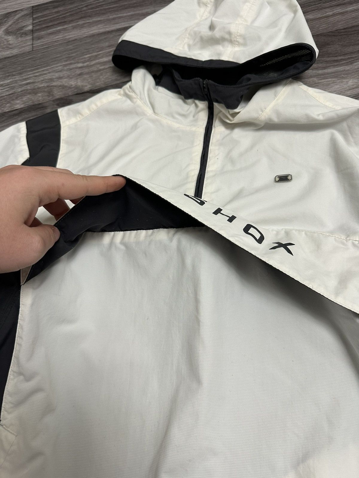 Nike Nike SHOX Tn Vintage 00s Big Logo White Nylon Anorak Size US L / EU 52-54 / 3 - 10 Thumbnail