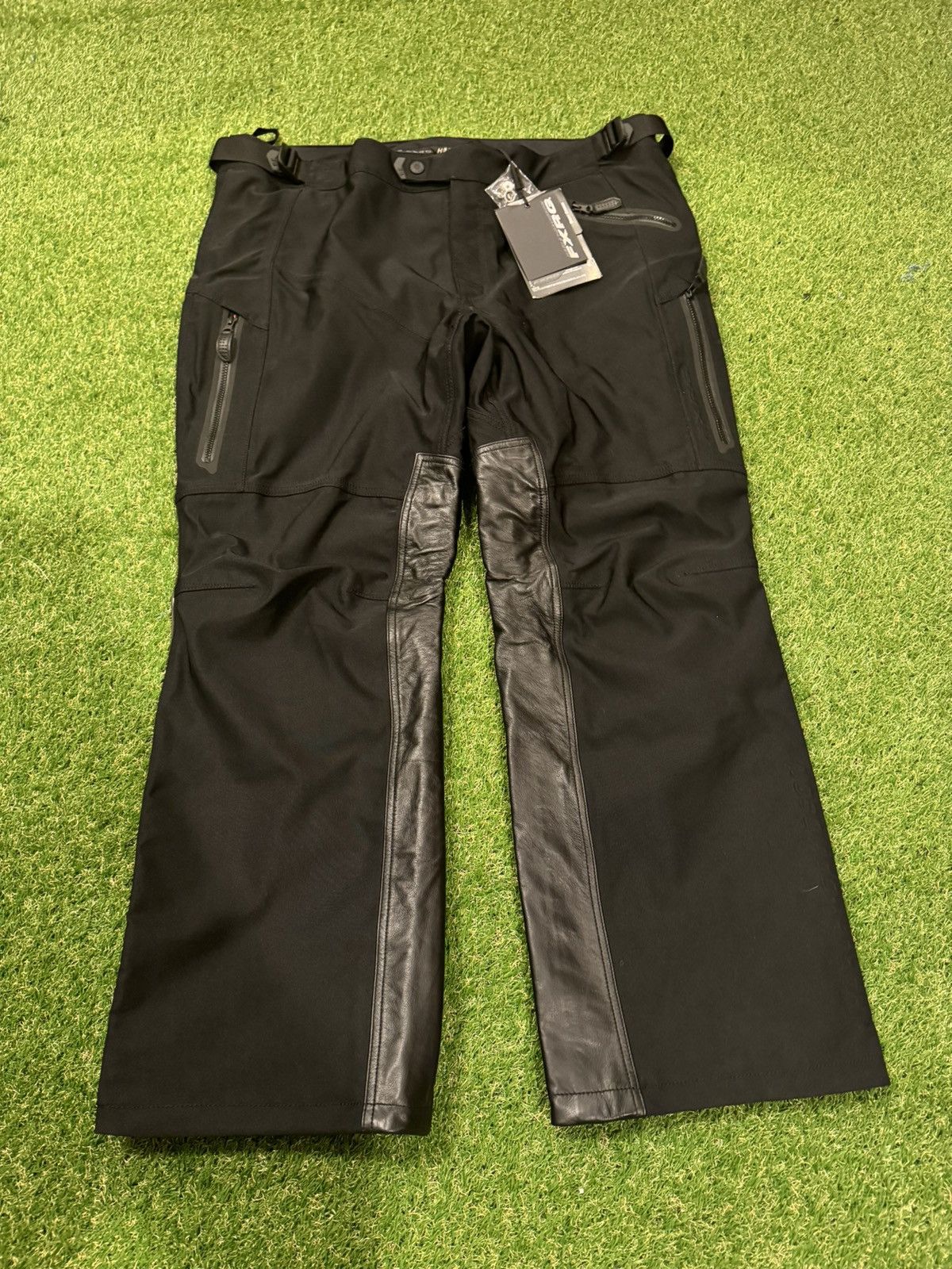 Harley Davidson Harley Davidson Women’s FXRG Waterproof Riding Overpants Size 42" / US 20 - 1 Thumbnail