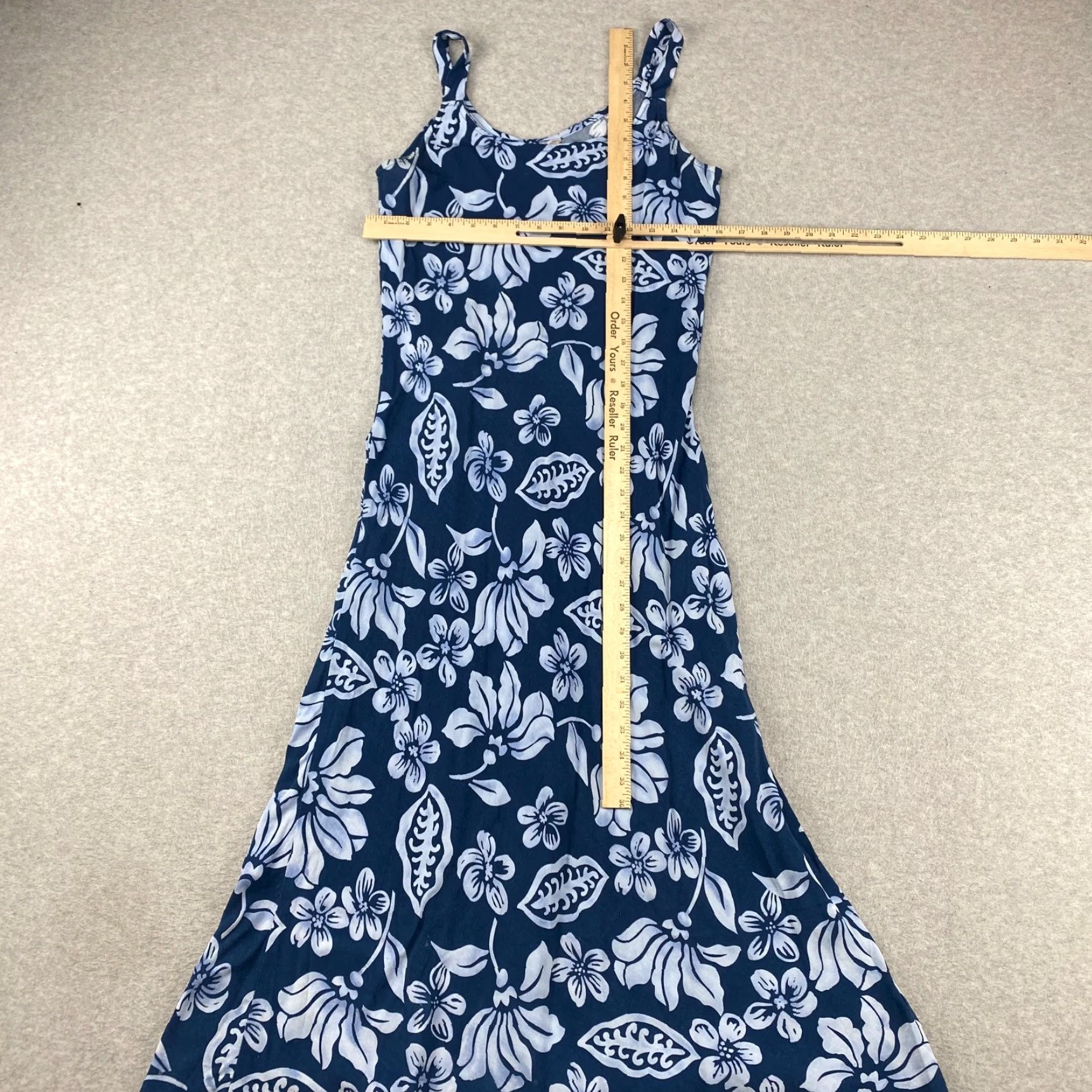 Hilo Hattie VINTAGE Hilo Hattie Hawaiian Dress Womens M Blue Strap Midi Floral Rayon Dress Size M / US 6-8 / IT 42-44 - 6 Thumbnail