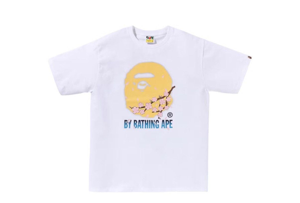 Bape BRAND NEW BAPE SAKURA TEE L 🌸 Size US L / EU 52-54 / 3 - 4 Thumbnail