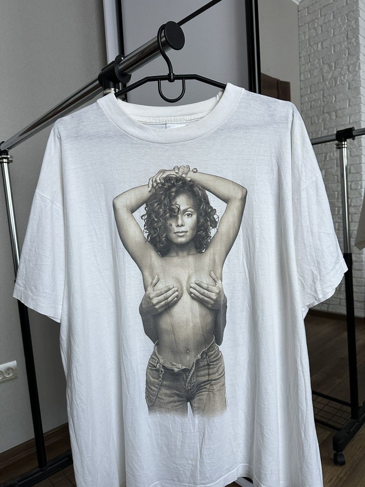 Band Tees 1993 Janet Jackson World Tour Vintage Band T-Shirt Tee Size US XL / EU 56 / 4 - 4 Thumbnail
