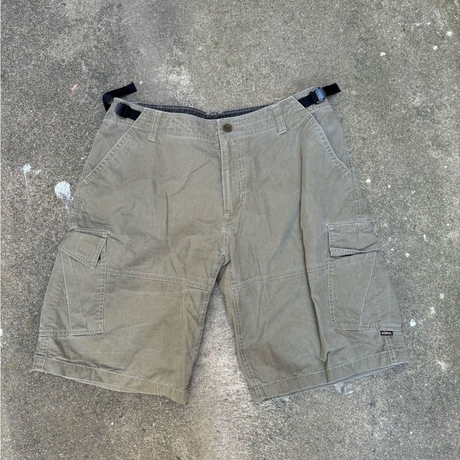 Kuhl KUHL Mens Cargo Shorts hiking Range Shorts Size US 36 / EU 52 - 2 Thumbnail