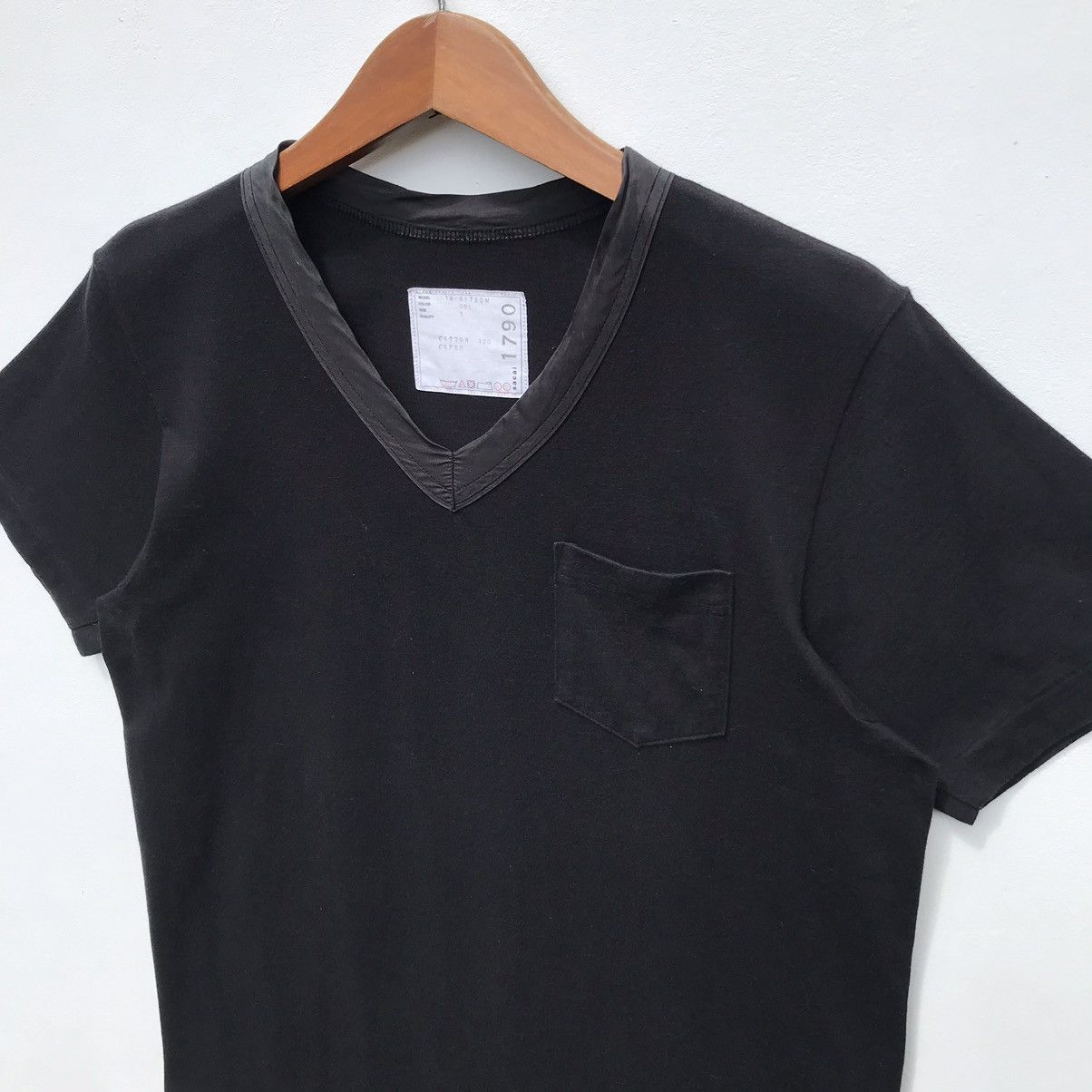 Sacai Sacai 1790 Black Vneck Pocket Tee Sacai Japanese Designer Size US M / EU 48-50 / 2 - 6 Thumbnail