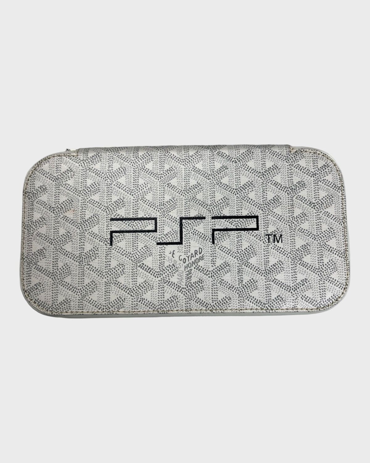 LOUIS VUITTON　PSPケース Got an LV case cuz I want my PSP to feel good about himself