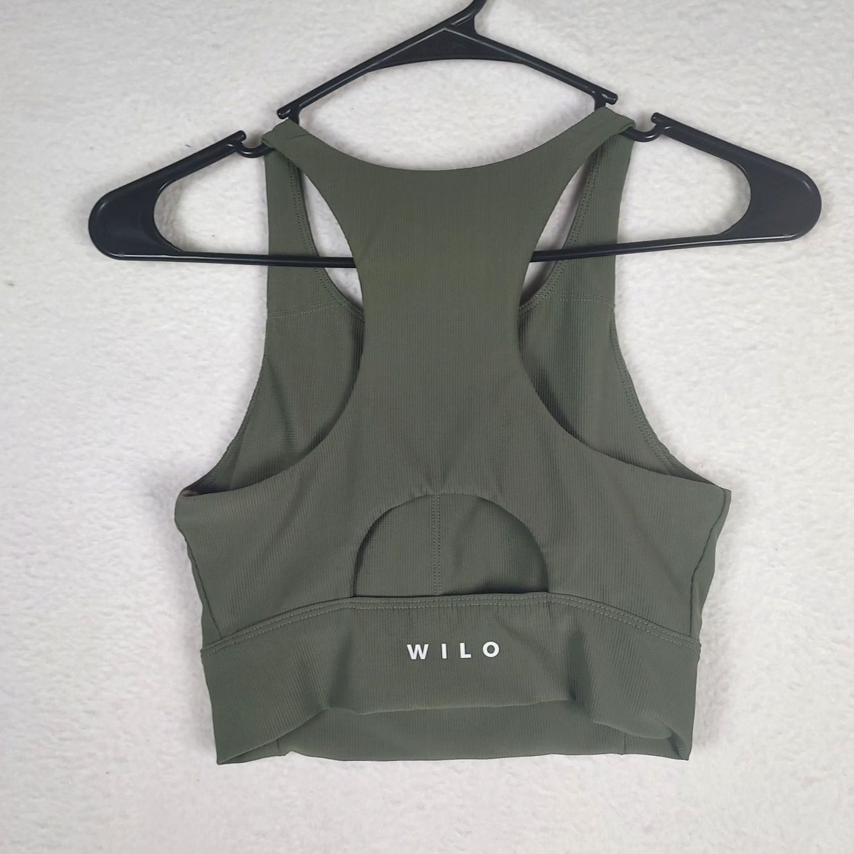 Olive WILO Women’s Small Olive Green Cropped Athletic Tank Sleeveless Pullover Activewear Shirt Girls/Women Size ONE SIZE - 2 Thumbnail